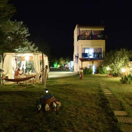 Lia'S Beach House Айос-Ніколаос Екстер'єр фото